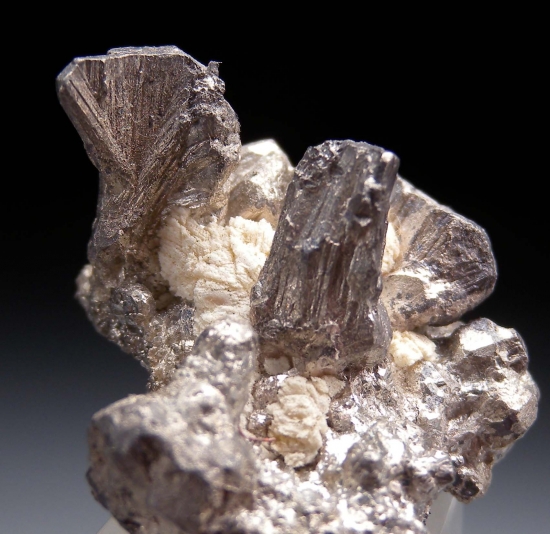Silver after Dyscrasite from Imiter Mine, Morocco [db_pics/pics/lp947b.jpg]