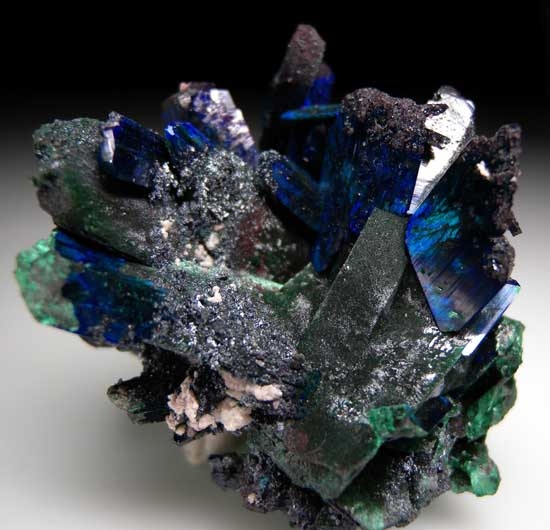 Chalcocite, Azurite on Azurite after Malachite from Milpillas Mine, Cuitaca, Sonora, Mexico [db_pics/pics/m130a.jpg]