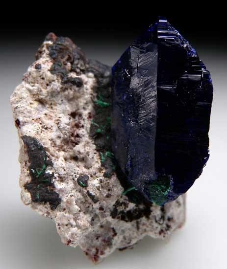 Azurite from Milpillas Mine, Cuitaca, Sonora, Mexico [db_pics/pics/m142a.jpg]