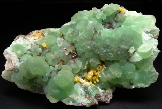 Mimetite on Cuprian Smithsonite from Tsumeb, Namibia [db_pics/pics/mk212d.jpg]