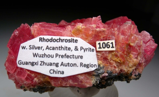 Rhodochrosite from Wutong Mine, Liubao, Guangxi, China [db_pics/pics/mk472d.jpg]