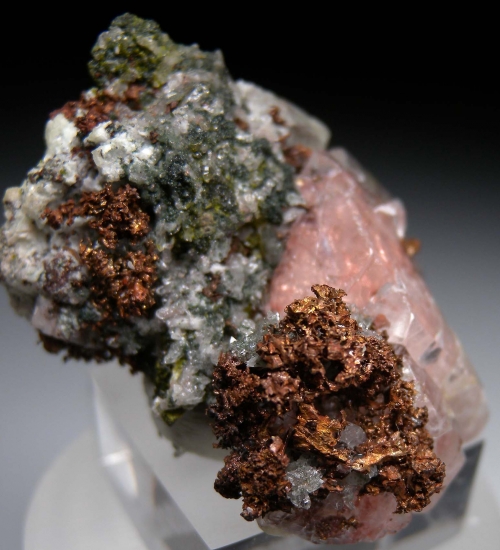 Copper in Calcite from Pewabic Lode, Quincy Mine, Houghton Co., Michigan, USA [db_pics/pics/mk492b.jpg]