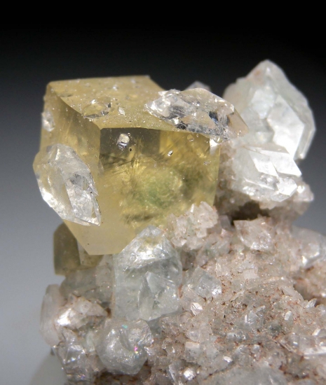 Calcite with Apophyllite from Pashan Hills, Pune District, Maharashtra, India [db_pics/pics/mk504c.jpg]