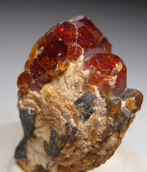 Microlite from Alto Ligonha, Zambezi Prov., Mozambique [db_pics/pics/mk505b.jpg]