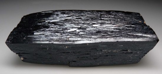 Ilvaite from No. 1 Mine, Huanggang deposit, Chifeng City, Inner Mongolia, China [db_pics/pics/mk528d.jpg]