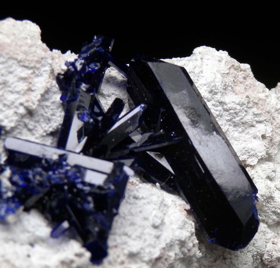 Azurite from Milpillas Mine, Cuitaca, Sonora, Mexico [db_pics/pics/mk529d.jpg]