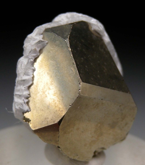 Pyrite with Calcite from Merelani Hills, Arusha, Tanzania [db_pics/pics/mk618b.jpg]