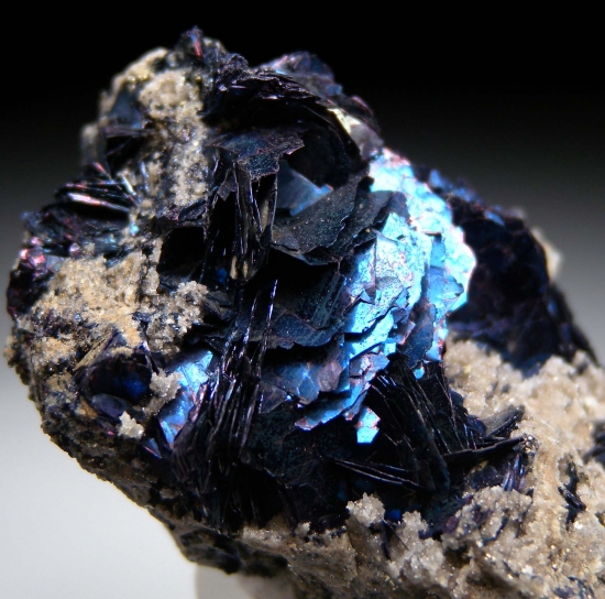 Covellite from Summitville, Rio Grande Co., Colorado, USA [db_pics/pics/mk645c.jpg]