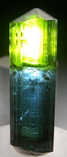 Tourmaline from Mutuca Mine, Virgem da Lapa, Minas Gerais, Brazil [db_pics/pics/mk646c.jpg]