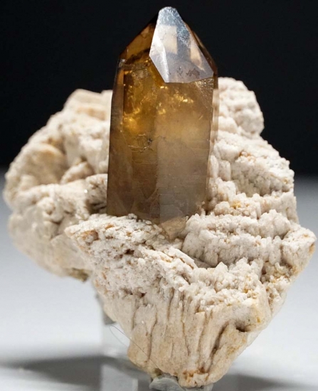 Quartz on Albite from Minas Gerais, Brazil [db_pics/pics/mk920a.jpg]