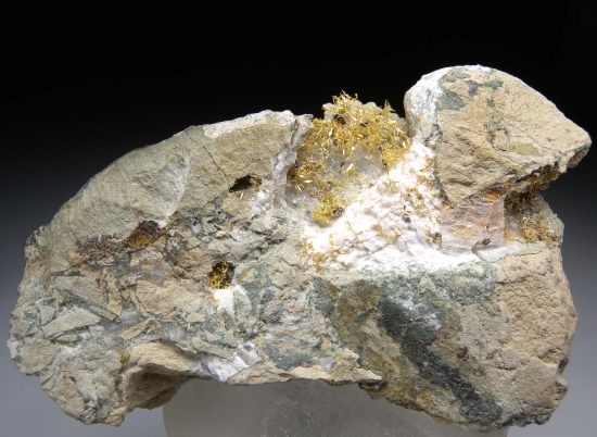 Gold from Olinghouse Mine, Washoe Co., Nevada, USA [db_pics/pics/mk935a.jpg]