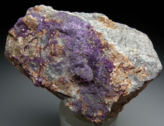 Calaverite with Fluorite from Cresson Mine, Cripple Creek, Teller Co., Colorado, USA [db_pics/pics/mk942a.jpg]