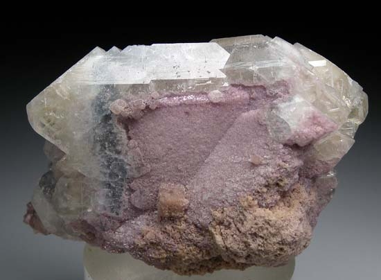 Celestite with Fluorite from Dundas Quarry, West Flamborough Township, Wentworth Co., Ontario, Canada [db_pics/pics/mm122d.jpg]