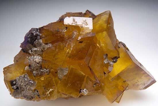 Fluorite from Cave in Rock, Hardin Co., Illinois [db_pics/pics/na169a.jpg]