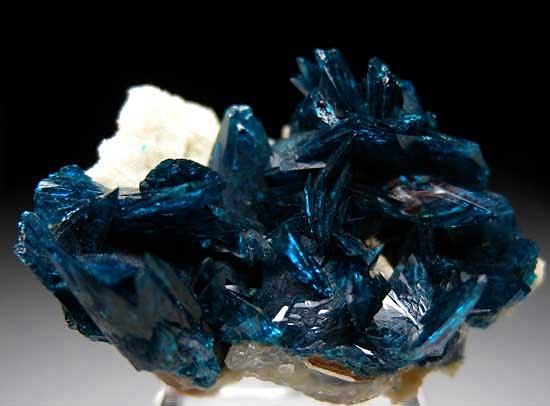 Veszelyite from Black Pine Mine, Philipsburg, Montana [db_pics/pics/na181a.jpg]
