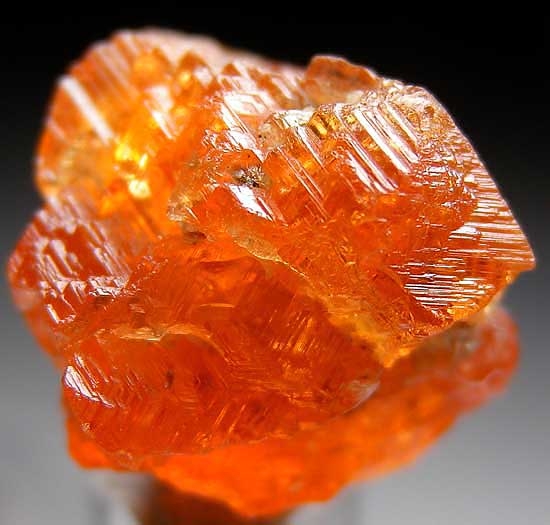 Spessartine from Hercules Dike, Ramona, San Diego Co., California [db_pics/pics/na243b.jpg]