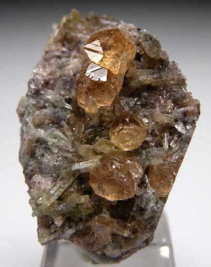 Grossular with Diopside from Jeffrey Mine, Asbestos, Quebec, Canada [db_pics/pics/na288a.jpg]