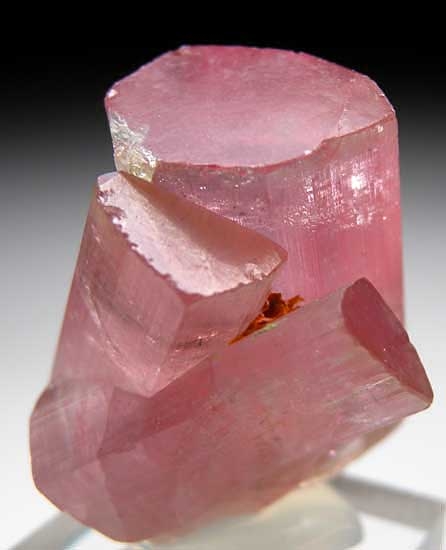 Elbaite from Himalaya Mine, Mesa Grande, San Diego Co., California [db_pics/pics/na410b.jpg]