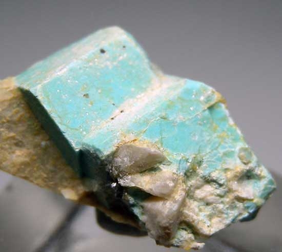 Turquoise after Aquamarine from Apache Canyon Mines, Turquoise Mtns., San Bernadino Co., California [db_pics/pics/na504b.jpg]