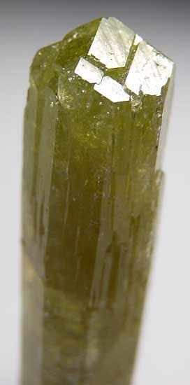 Vesuvianite from Jeffrey Mine, Asbestos, Quebec, Canada [db_pics/pics/na536c.jpg]