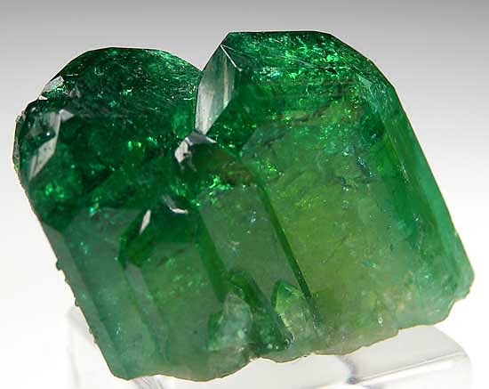 Chrome Vesuvianite from Jeffrey Mine, Asbestos, Quebec, Canada [db_pics/pics/na538c.jpg]