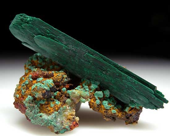 Malachite after Azurite from Campbell Shaft, Bisbee, Cochise Co., Arizona [db_pics/pics/na634a.jpg]