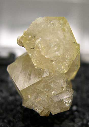 Grossular from Jeffrey Mine, Asbestos, Quebec, Canada [db_pics/pics/na907a.jpg]