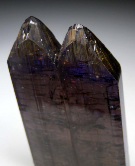 Tanzanite from Merelani Hills, Arusha, Tanzania [db_pics/pics/p176b.jpg]