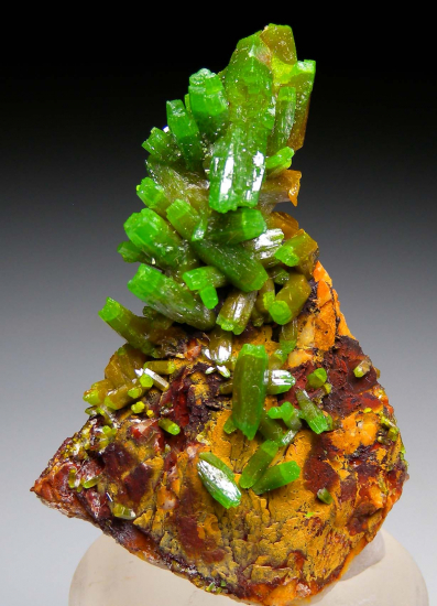 Pyromorphite from Les Farges Mine, Correze, France [db_pics/pics/p181a.jpg]