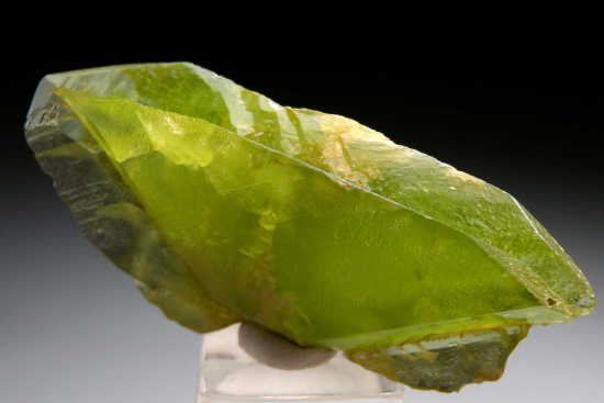 Titanite from Ankarafa Village, Vohemar-Ambilobe, Madagascar [db_pics/pics/p244c.jpg]