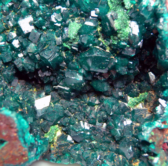 Dioptase with Malachite from Kapata Mine, Kolwezi, Lualaba, DR Congo [db_pics/pics/p285c.jpg]