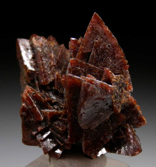 Helvite from Huanggang Fe-Sn deposit, Hexigten Banner, Chifeng City, Inner Mongolia, China [db_pics/pics/p292d.jpg]