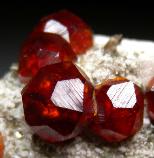 Spessartine from Tongbei, Fujian Prov., China [db_pics/pics/p316c.jpg]
