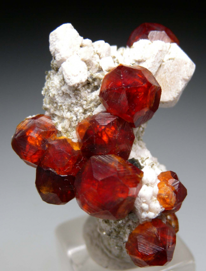 Spessartine from Tongbei, Fujian Prov., China [db_pics/pics/p317a.jpg]