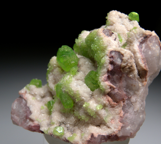 Cuprian Smithsonite from Tsumeb, Namibia [db_pics/pics/p324b.jpg]