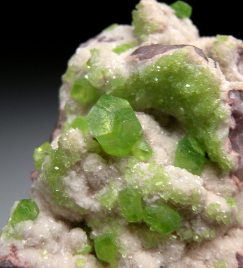 Cuprian Smithsonite from Tsumeb, Namibia [db_pics/pics/p324e.jpg]