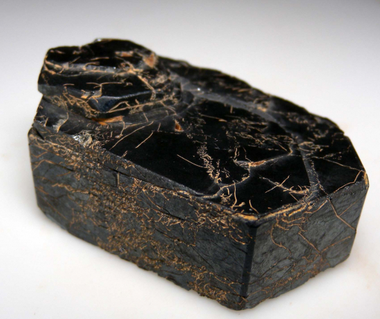 Rutile on Tantalite from Serra das Eguas, Brumado, Bahia, Brazil [db_pics/pics/p327e.jpg]