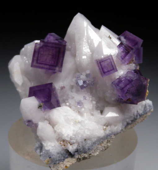 Fluorite on Quartz from Yaogangxian Mine, Hunan, China [db_pics/pics/p328a.jpg]