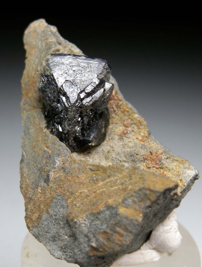 Libethenite from Mindola Open Pit, Rokana Mine, Kitwe, Zambia [db_pics/pics/p331a.jpg]