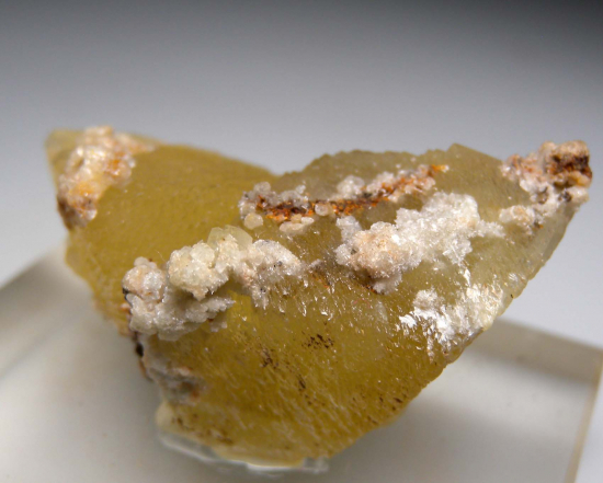 Smithsonite from Berg Aukas Mine, Grootfontein, Namibia [db_pics/pics/p335d.jpg]