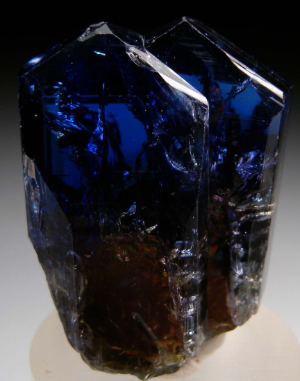 Tanzanite from Merelani Hills, Arusha, Tanzania [db_pics/pics/p367a.jpg]