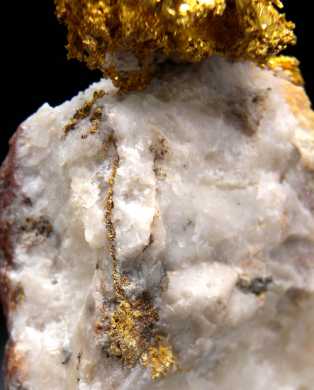 Gold on Quartz from Round Mountain Mine, Nye County, Nevada, USA [db_pics/pics/p384d.jpg]