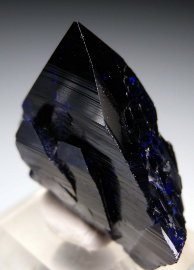 Azurite from Milpillas Mine, Cuitaca, Sonora, Mexico [db_pics/pics/p391d.jpg]