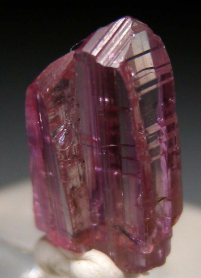 Tanzanite from Merelani Hills, Arusha, Tanzania [db_pics/pics/p405c.jpg]