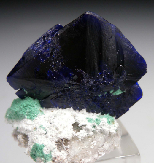 Azurite on Barite with Malachite from Volborthite zone, Milpillas Mine, Cuitaca, Sonora, Mexico [db_pics/pics/p412d.jpg]