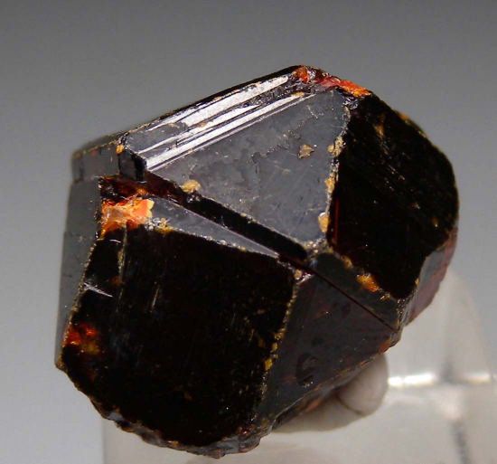 Sphalerite from Merelani Hills, Arusha, Tanzania [db_pics/pics/p425e.jpg]