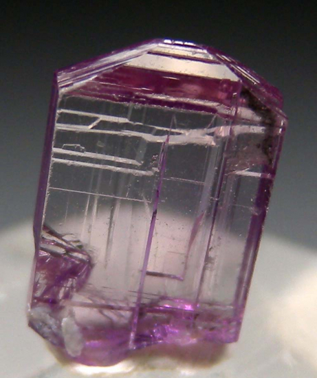 Tanzanite from Merelani Hills, Arusha, Tanzania [db_pics/pics/p428a.jpg]