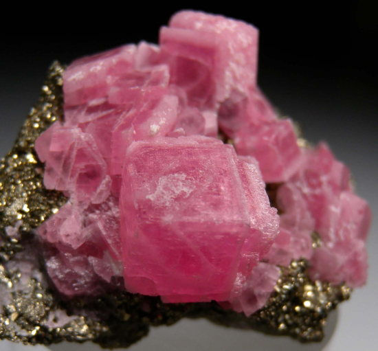 Rhodochrosite on Pyrite from Santa Rita Mine, Morococha District, Yauli Province, Junín, Peru [db_pics/pics/p443c.jpg]