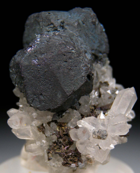 Bornite from Dzhezkazgan, Karaganda Region, Kazakhstan [db_pics/pics/p446d.jpg]