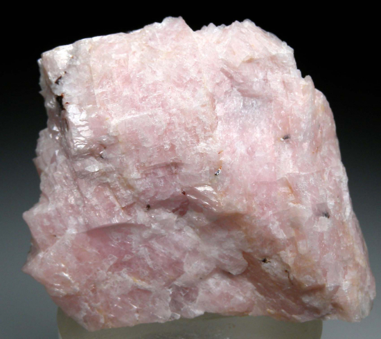 Kutnahorite from Sterling Hill Mine, Ogdensberg, New Jersey, USA [db_pics/pics/p497a.jpg]